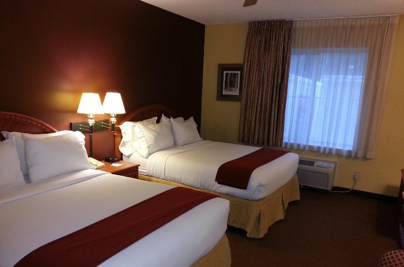 Holiday Inn Express Hotel & Suites Gainesville By Ihg Экстерьер фото