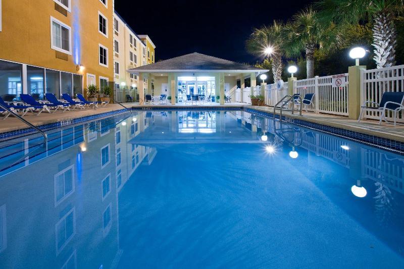 Holiday Inn Express Hotel & Suites Gainesville By Ihg Экстерьер фото